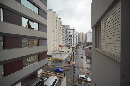 Vista da Varanda de apartamento para alugar com 3 quartos, 82m² em Centro, Florianópolis