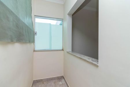 Casa de condomínio à venda com 70m², 2 quartos e 2 vagasSala