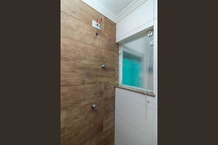 Casa de condomínio à venda com 70m², 2 quartos e 2 vagasBanheiro