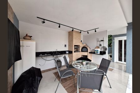 Casa de condomínio à venda com 340m², 4 quartos e 1 vaga Casa de condomínio à venda com 340m², 4 quartos e 1 vagaÁrea externa