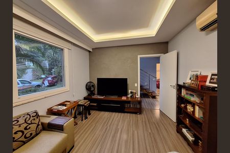 Casa de condomínio à venda com 340m², 4 quartos e 1 vaga Casa de condomínio à venda com 340m², 4 quartos e 1 vagaSala 2