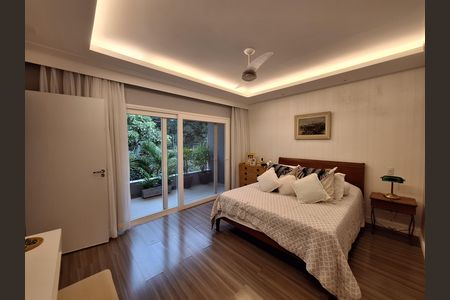 Casa de condomínio à venda com 340m², 4 quartos e 1 vaga Casa de condomínio à venda com 340m², 4 quartos e 1 vaga Suíte 1
