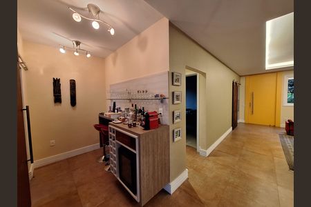 Casa de condomínio à venda com 340m², 4 quartos e 1 vaga Casa de condomínio à venda com 340m², 4 quartos e 1 vagaSala