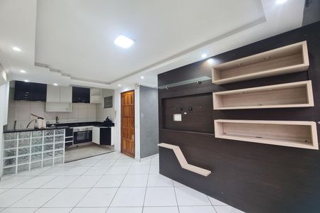Sala de apartamento à venda com 3 quartos, 50m² em Jardim Santa Teresinha, São Paulo