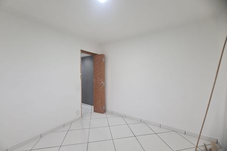 Quarto 2 de apartamento à venda com 3 quartos, 50m² em Jardim Santa Teresinha, São Paulo