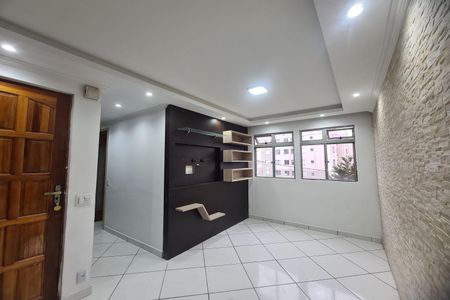 Sala de apartamento à venda com 3 quartos, 50m² em Jardim Santa Teresinha, São Paulo