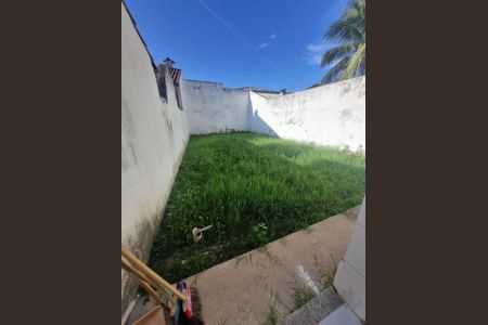 Casa à venda com 143m², 3 quartos e 2 vagasÁrea externa