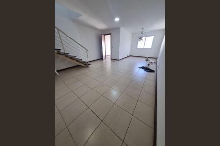 Sala de casa à venda com 3 quartos, 143m² em Itaipu, Niterói