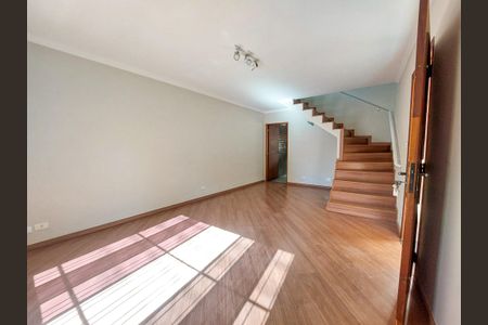 Casa para alugar com 90m², 3 quartos e 2 vagas Casa para alugar com 90m², 3 quartos e 2 vagasSala