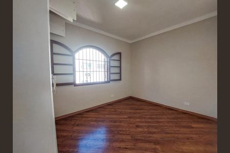 Casa para alugar com 90m², 3 quartos e 2 vagas Casa para alugar com 90m², 3 quartos e 2 vagasQuarto 1