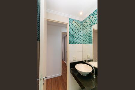 Apartamento à venda com 57m², 3 quartos e 1 vaga Apartamento à venda com 57m², 3 quartos e 1 vagaBanheiro 2