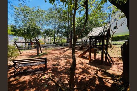 Apartamento para alugar com 50m², 2 quartos e 1 vaga Apartamento para alugar com 50m², 2 quartos e 1 vagaÁrea comum - Playground