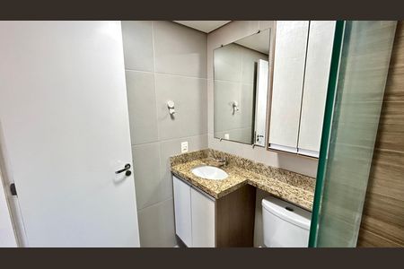 Apartamento para alugar com 50m², 2 quartos e 1 vaga Apartamento para alugar com 50m², 2 quartos e 1 vagaBanheiro