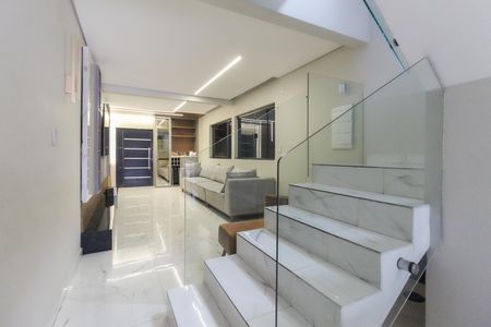 Sala de casa para alugar com 3 quartos, 250m² em Itaquera, São Paulo