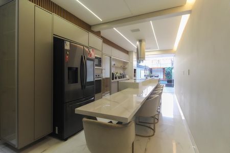 Casa para alugar com 250m², 3 quartos e 1 vagaCozinha