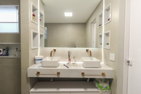 Casa para alugar com 250m², 3 quartos e 1 vagaBanheiro Quarto 1 - Suíte