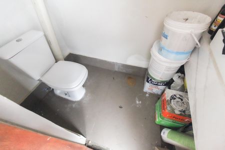 Casa para alugar com 250m², 3 quartos e 1 vagaÁrea Externa - Banheiro
