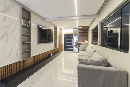 Sala de casa para alugar com 3 quartos, 250m² em Itaquera, São Paulo