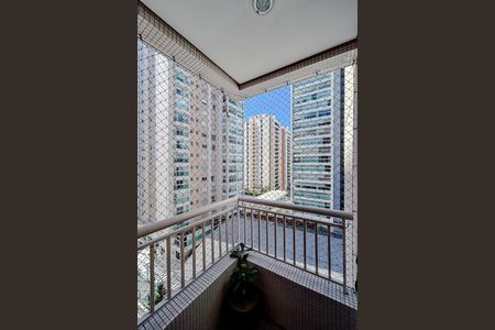 Apartamento para alugar com 80m², 3 quartos e 2 vagasVaranda da Suíte