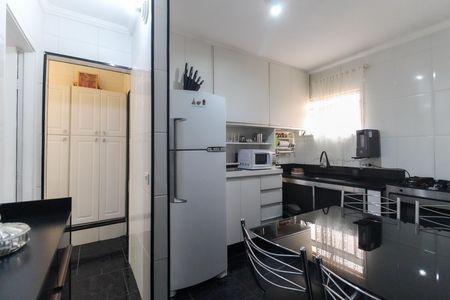 Apartamento à venda com 48m², 2 quartos e 1 vagaCozinha