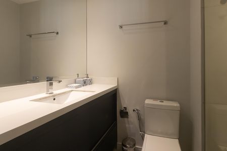 Apartamento para alugar com 56m², 1 quarto e 1 vaga Apartamento para alugar com 56m², 1 quarto e 1 vagaBanheiro da Suíte