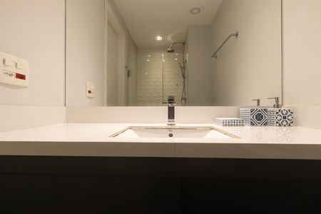 Apartamento para alugar com 56m², 1 quarto e 1 vaga Apartamento para alugar com 56m², 1 quarto e 1 vagaBanheiro da Suíte