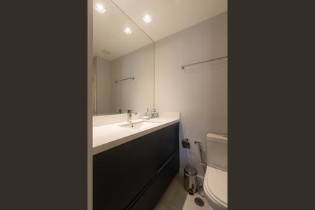 Apartamento para alugar com 56m², 1 quarto e 1 vaga Apartamento para alugar com 56m², 1 quarto e 1 vagaBanheiro da Suíte