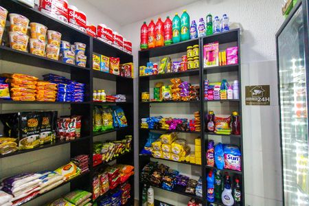 Apartamento para alugar com 30m², 1 quarto e sem vaga Apartamento para alugar com 30m², 1 quarto e sem vagaMini Mercado