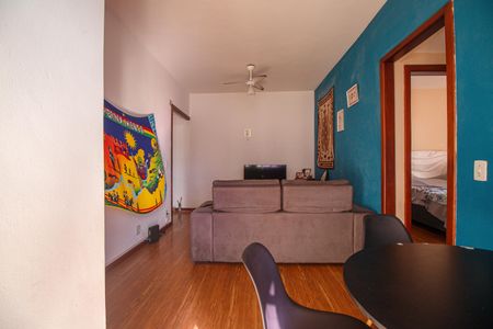 Apartamento para alugar com 70m², 2 quartos e 1 vaga Apartamento para alugar com 70m², 2 quartos e 1 vagaSala