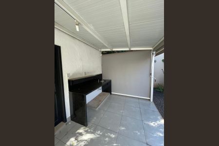 Casa para alugar com 138m², 2 quartos e 2 vagas Casa para alugar com 138m², 2 quartos e 2 vagasÁrea de serviço