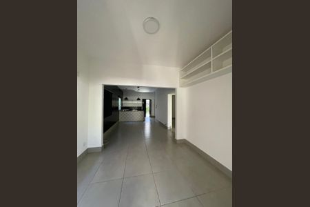 Sala de casa para alugar com 2 quartos, 138m² em Tabajaras, Uberlândia