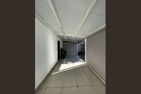 Casa para alugar com 138m², 2 quartos e 2 vagas Casa para alugar com 138m², 2 quartos e 2 vagasÁrea comum