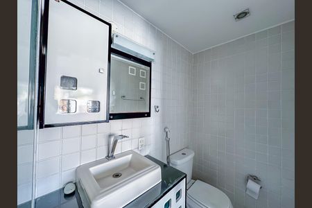 Apartamento para alugar com 68m², 2 quartos e 1 vaga