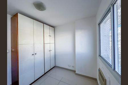 Apartamento para alugar com 68m², 2 quartos e 1 vaga