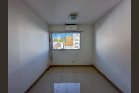 Apartamento para alugar com 68m², 2 quartos e 1 vaga