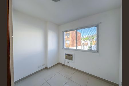 Apartamento para alugar com 68m², 2 quartos e 1 vaga