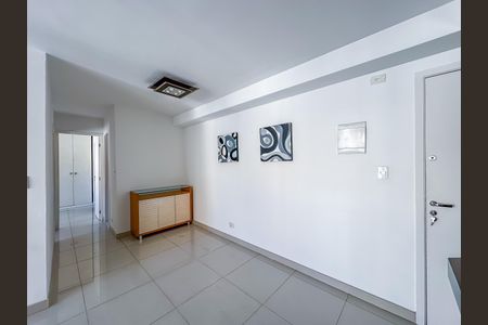 Apartamento para alugar com 68m², 2 quartos e 1 vaga