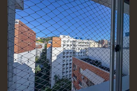 Apartamento para alugar com 68m², 2 quartos e 1 vaga