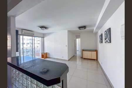 Apartamento para alugar com 68m², 2 quartos e 1 vaga