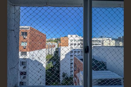 Apartamento para alugar com 68m², 2 quartos e 1 vaga