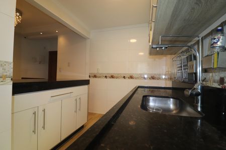 Apartamento à venda com 186m², 3 quartos e 2 vagasCozinha