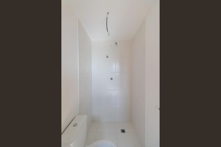 Banheiro de apartamento para alugar com 1 quarto, 17m² em Itaquera, São Paulo