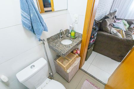 Casa à venda com 202m², 3 quartos e 2 vagas Casa à venda com 202m², 3 quartos e 2 vagasLavabo
