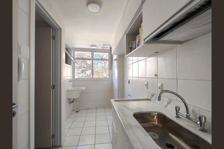 Apartamento à venda com 145m², 3 quartos e 2 vagas Apartamento à venda com 145m², 3 quartos e 2 vagasCozinha e Área de Serviço