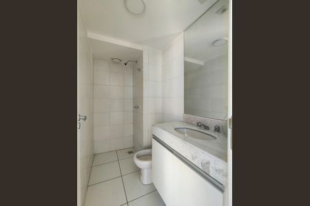 Apartamento à venda com 145m², 3 quartos e 2 vagas Apartamento à venda com 145m², 3 quartos e 2 vagasBanheiro da Suíte 2