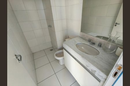Apartamento à venda com 145m², 3 quartos e 2 vagas Apartamento à venda com 145m², 3 quartos e 2 vagasBanheiro da Suíte 2