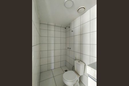 Apartamento à venda com 145m², 3 quartos e 2 vagas Apartamento à venda com 145m², 3 quartos e 2 vagasBanheiro Corredor