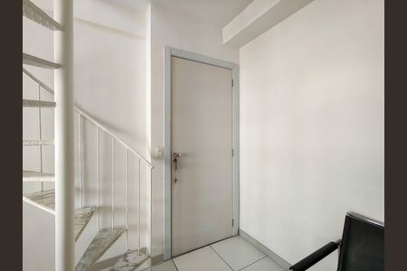 Apartamento à venda com 145m², 3 quartos e 2 vagas Apartamento à venda com 145m², 3 quartos e 2 vagasEntrada