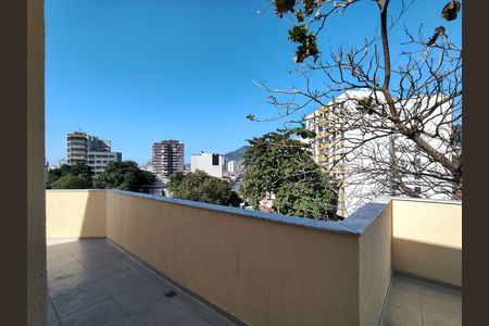 Apartamento à venda com 145m², 3 quartos e 2 vagas Apartamento à venda com 145m², 3 quartos e 2 vagasVaranda da Sala