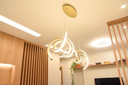 lustra sala jantar de apartamento à venda com 2 quartos, 53m² em Jardim do Lago, Jundiaí